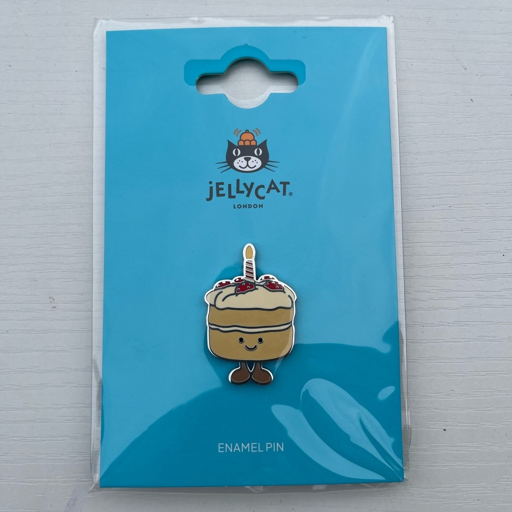Jellycat amuseables bouquet of flowers enamel pin LIMITED EDITION